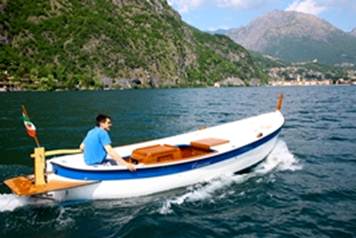 Descrizione: Descrizione: E:\nauticacanzani.it\images\miniature\Gozzo_mini_1.jpg